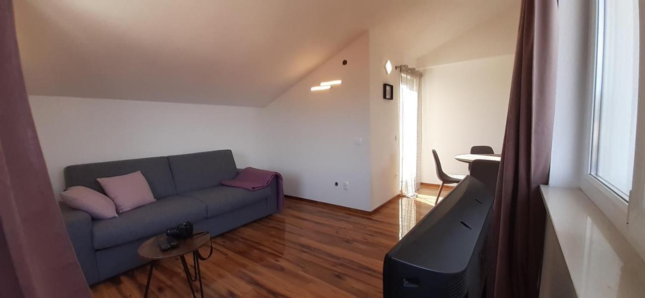 Apartmani Rita Slatine Exterior foto