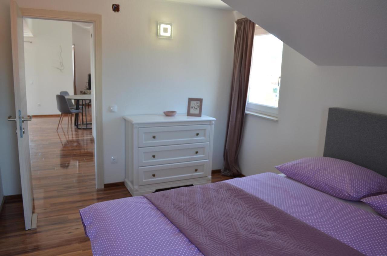 Apartmani Rita Slatine Exterior foto